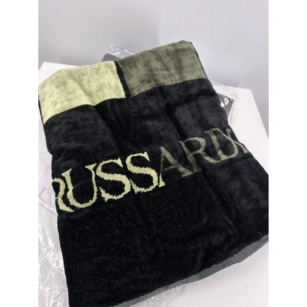 Bath Towel TRUSSARDI Skyscrapers Green (multicolor) 37.5”x59” NWT